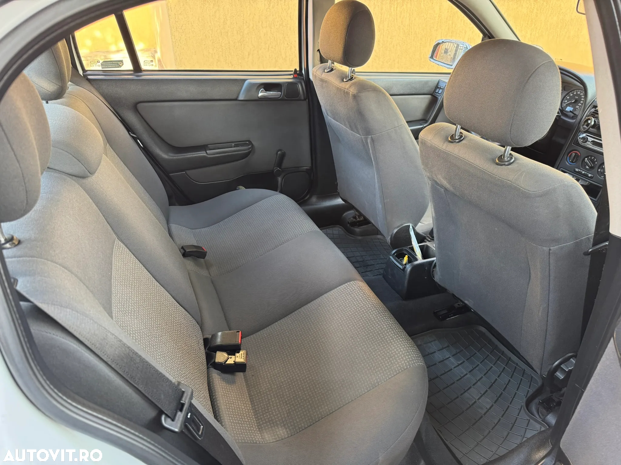 Opel Astra Classic 1.4i - 6