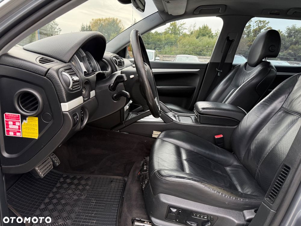 Porsche Cayenne S Tiptronic - 22