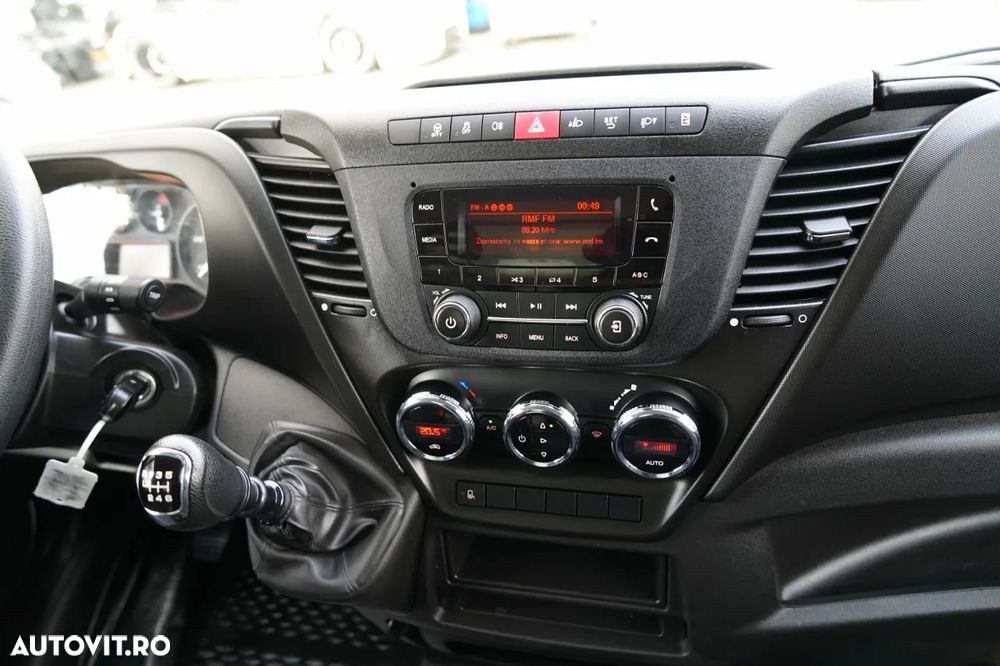 Iveco DAILY 35-160 / 4.2 M CONTAINER / LIFT / TWIN GVWR: 3500 KG / 2022 - 28