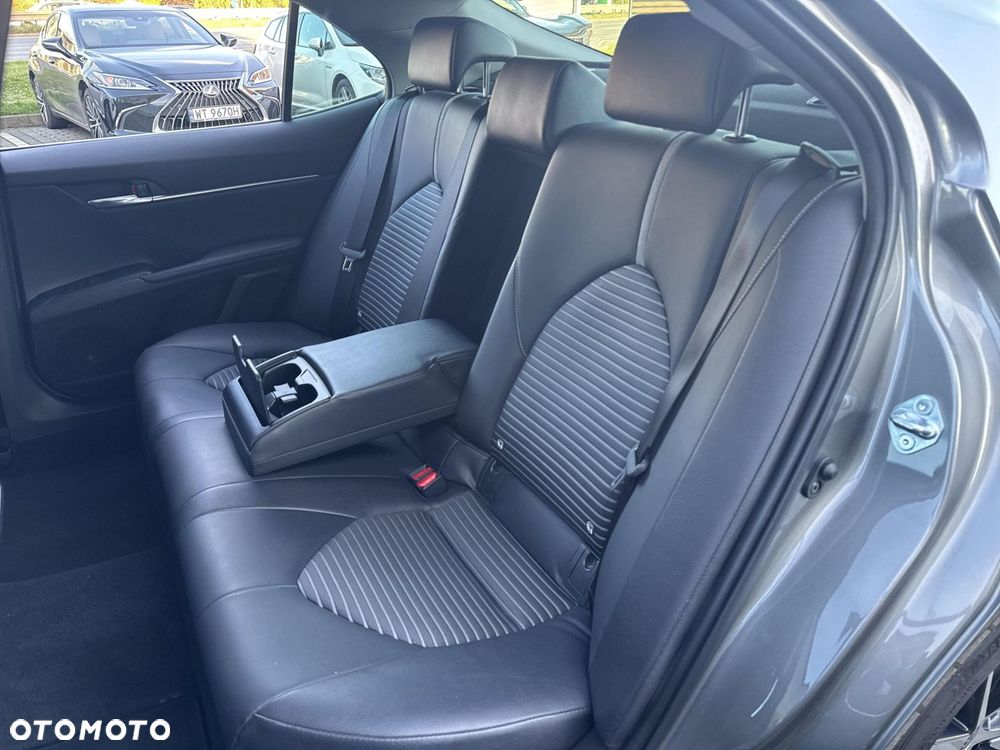 Toyota Camry 2.5 Hybrid Prestige CVT - 25