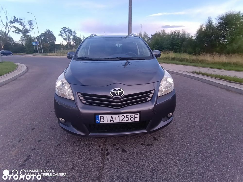 Toyota Verso 2.0 D-4D Edition - 2