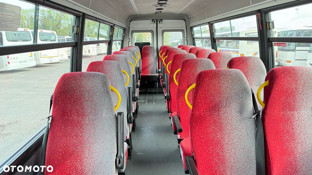 Irisbus Iveco Daily / 23 miejsca / Cena 69000 zł netto - 4
