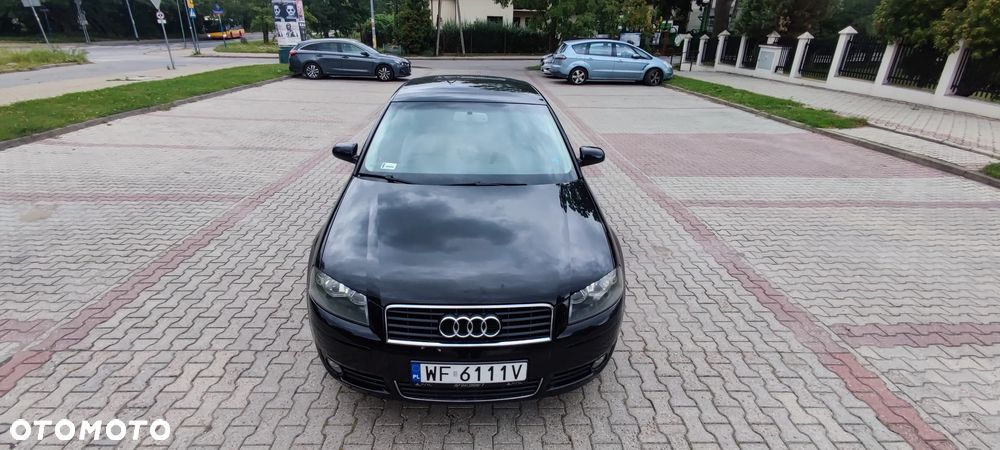 Audi A3 3-drzwiowe 2.0 FSI Ambition - 11