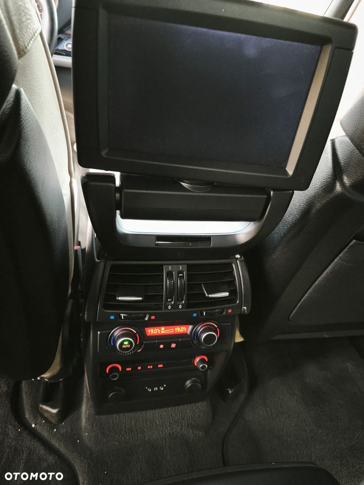 BMW X6 xDrive50i Edition Exclusive - 13