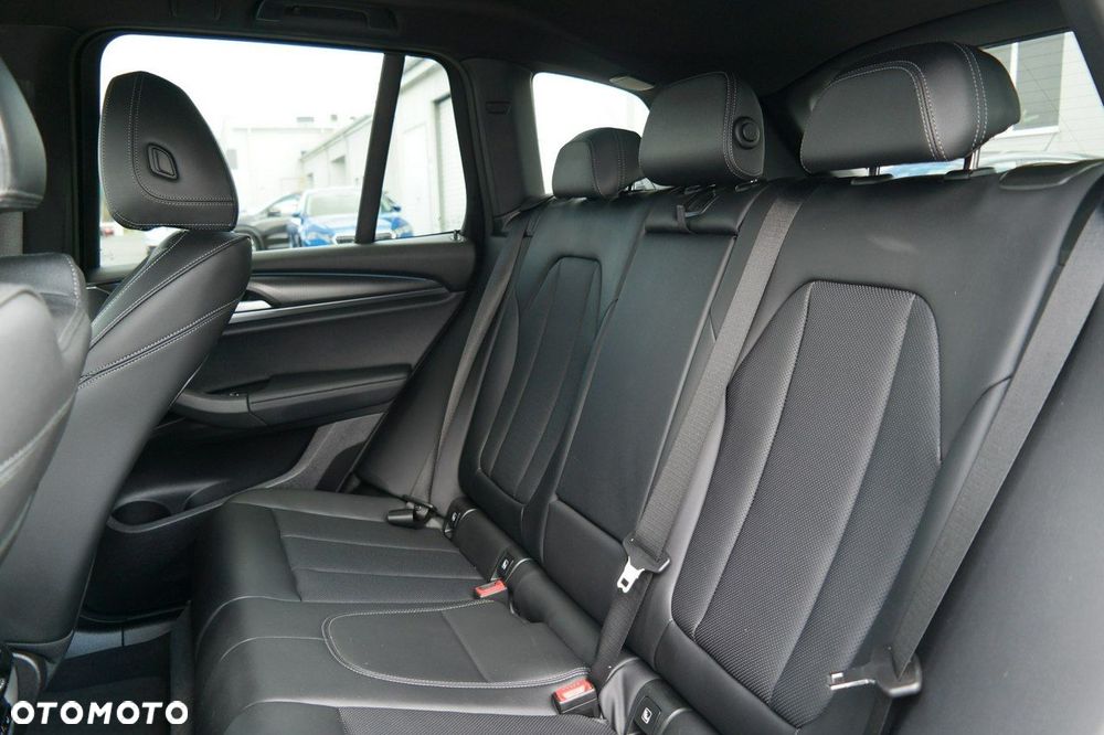 BMW X3 - 13