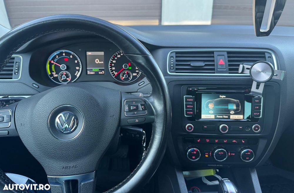 Volkswagen Jetta - 7