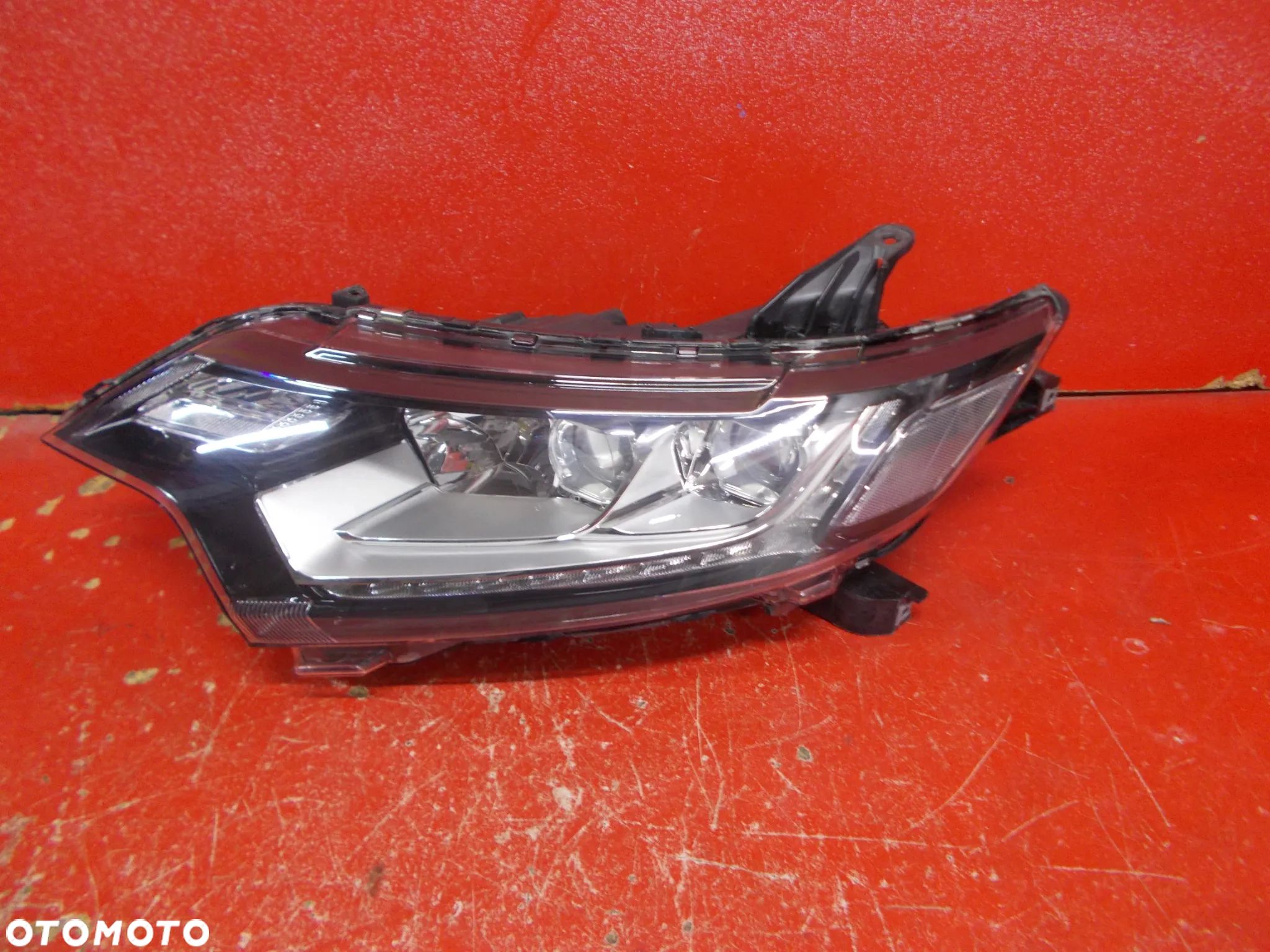 MITSUBISHI OUTLANDER III LIFT 4BX15 8301C8-63 LED LAMPA LEWA PRZÓD PRZEDNIA - 1