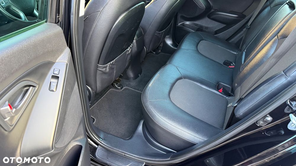 Hyundai ix35 1.6 2WD Fifa World Cup Edition - 20