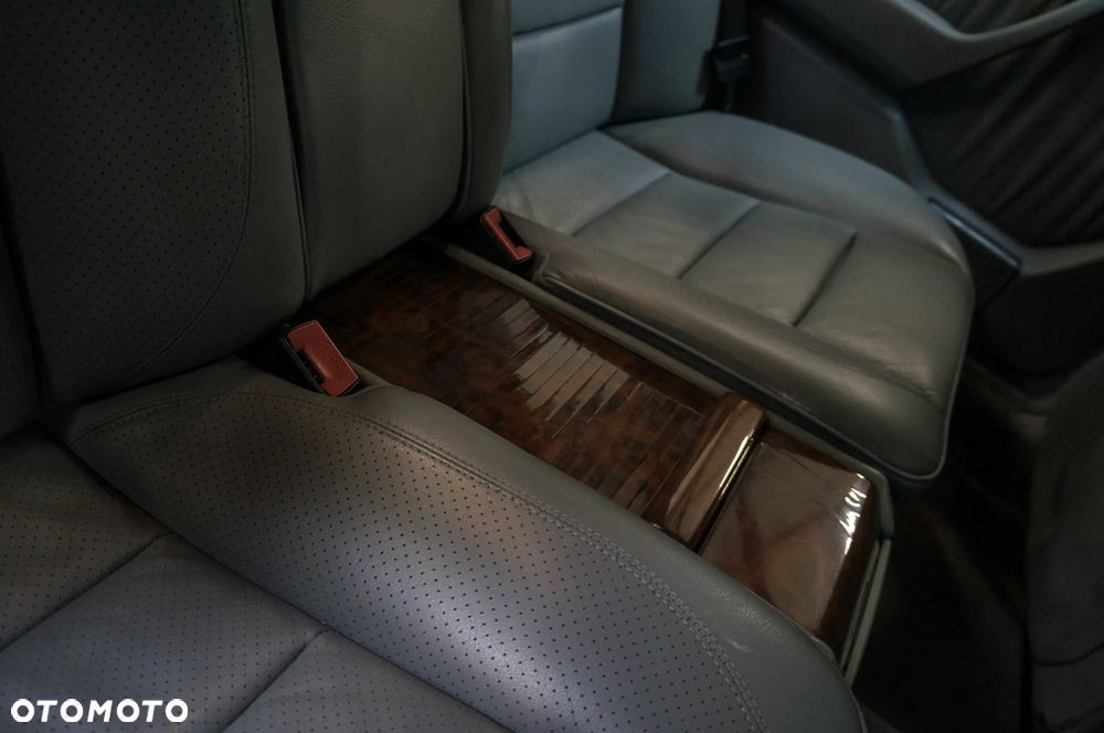 Mercedes-Benz W124 (1984-1993) - 13
