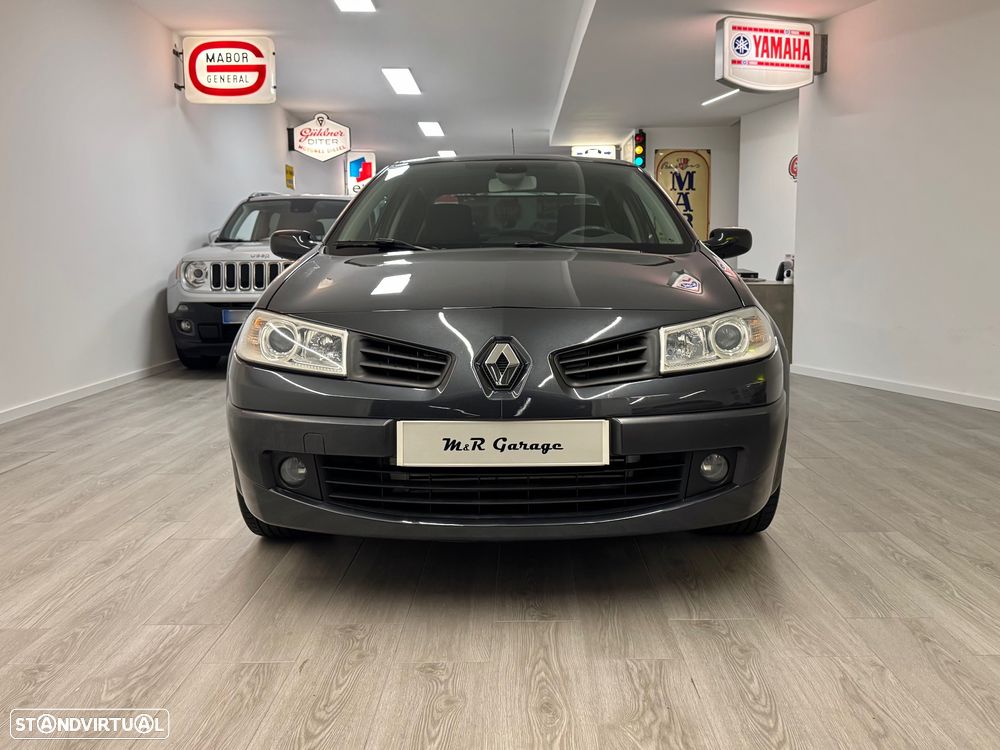 Renault Mégane 1.5 dCi Dynamique Luxe - 9