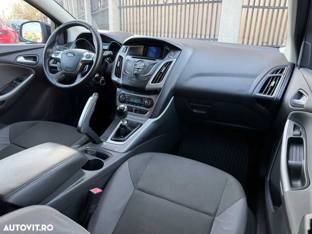 Ford Focus - 6