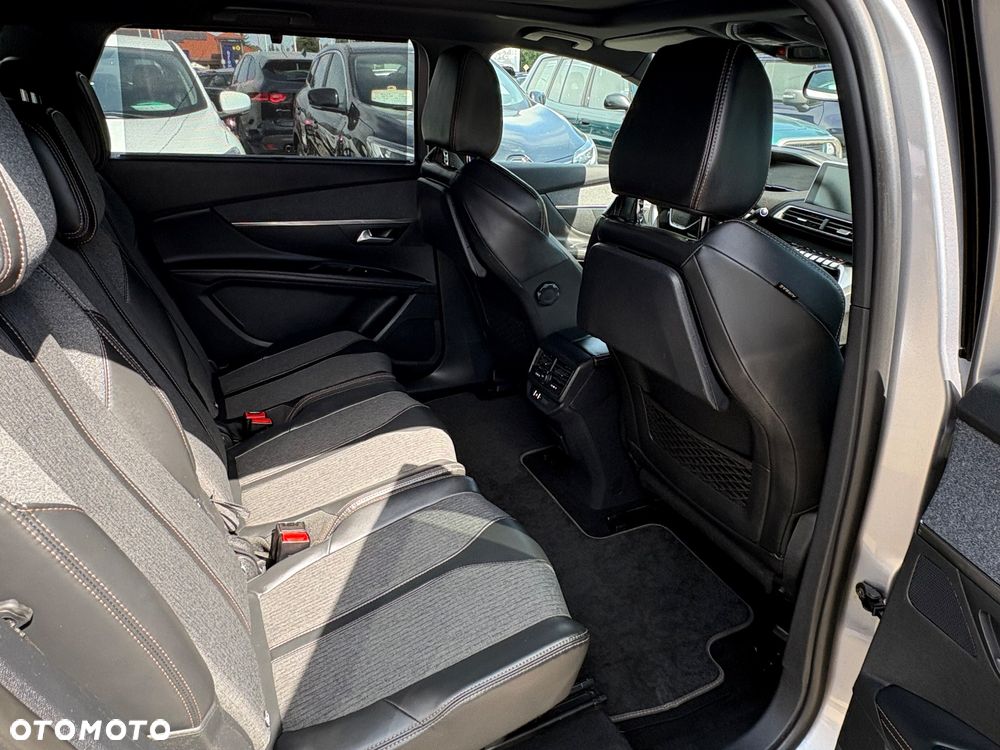Peugeot 5008 - 9
