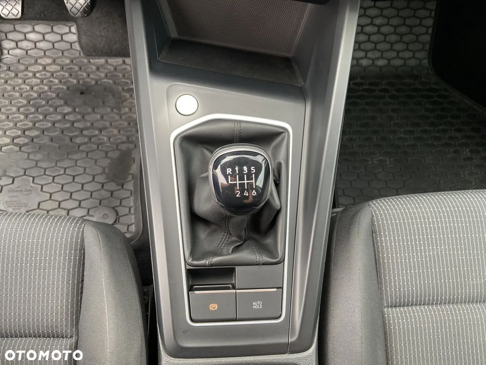 Volkswagen Golf - 14