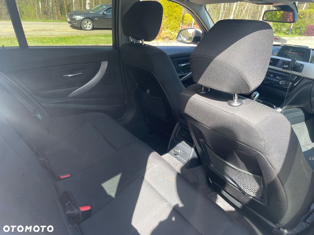 BMW Seria 3 320d Edition Luxury Line Purity - 18