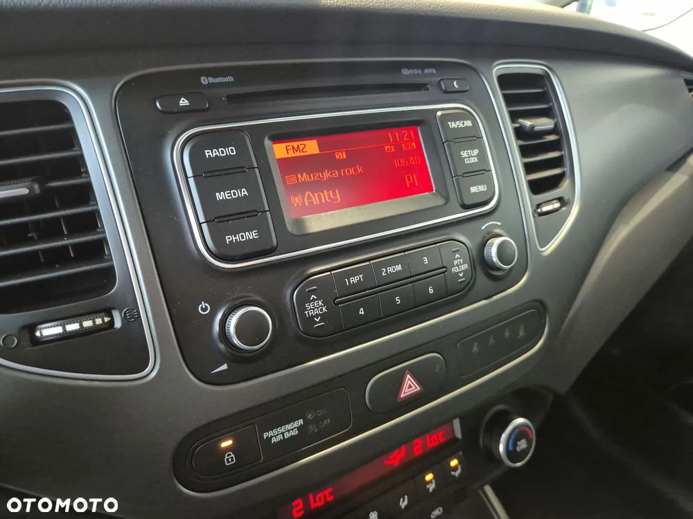 Kia Carens 1.6 GDI M - 20