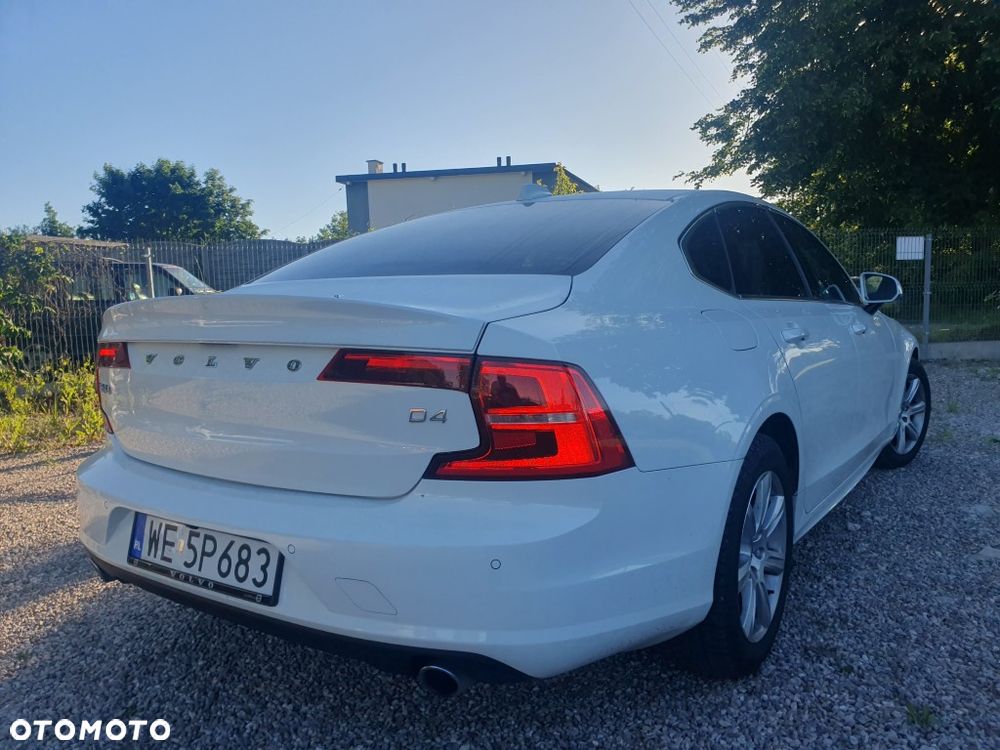 Volvo S90 D4 Momentum - 3