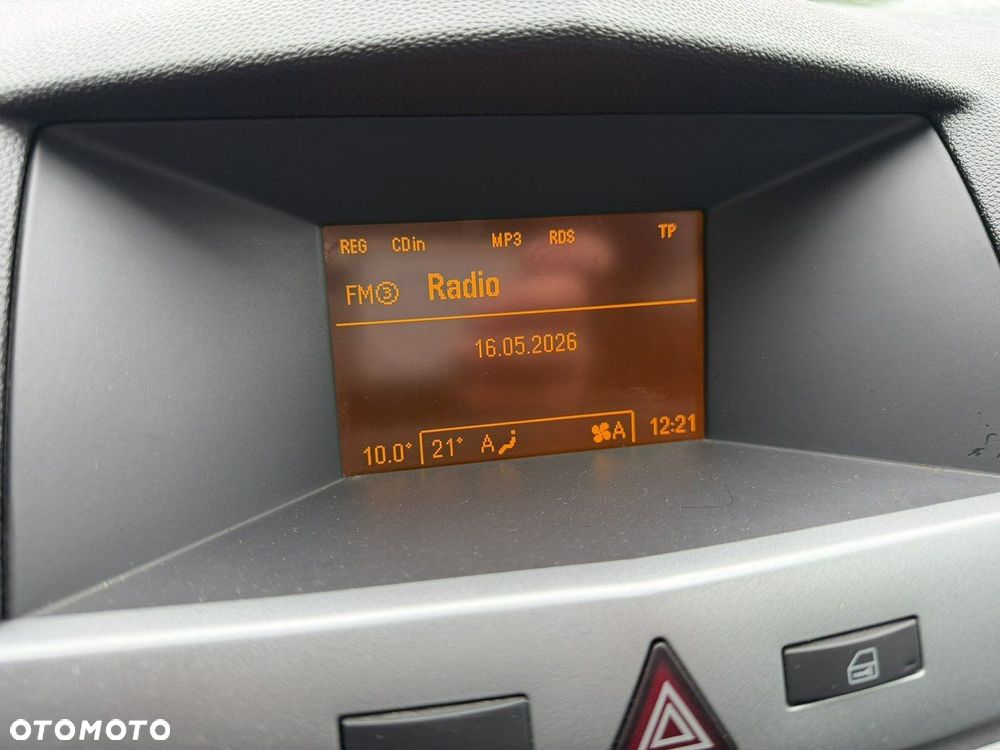 Opel Astra 1.6 Cosmo EU6 - 19