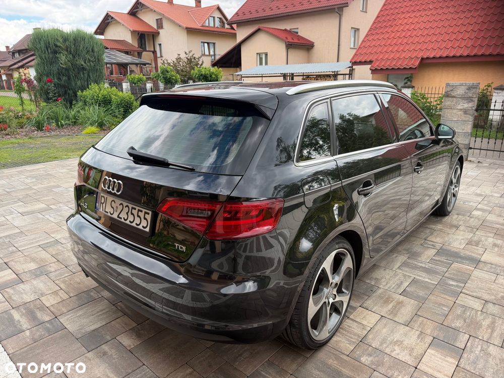 Audi A3 Sportback 2.0 TDI S line Sportpaket - 38