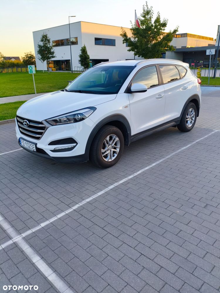 Hyundai Tucson - 2