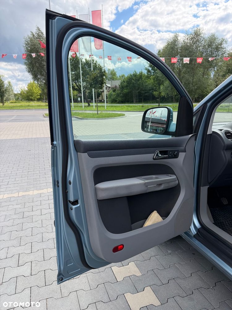 Volkswagen Caddy Life - 19