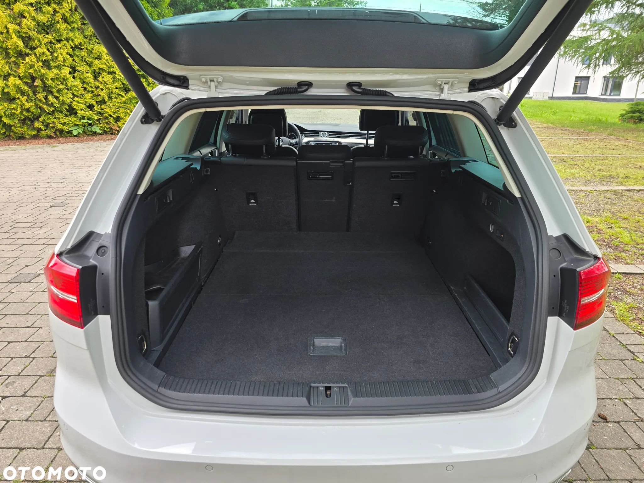 Volkswagen Passat 2.0 TDI SCR 4Mot DSG Highline - 28
