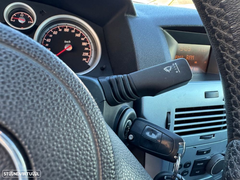 Opel Astra GTC 1.3 CDTi - 15