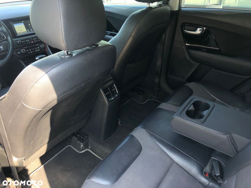 Kia Niro 1.6 GDI Hybrid L Business Line - 15