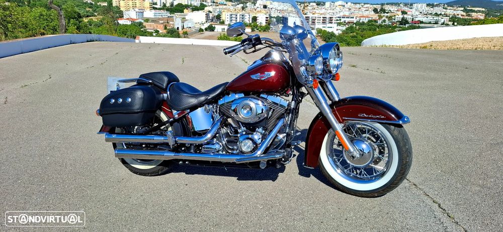 Harley-Davidson FLST Softail Deluxe - 5
