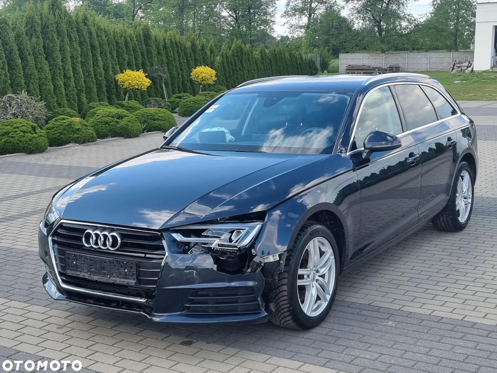 Audi A4 Avant 40 TFSI S tronic - 3