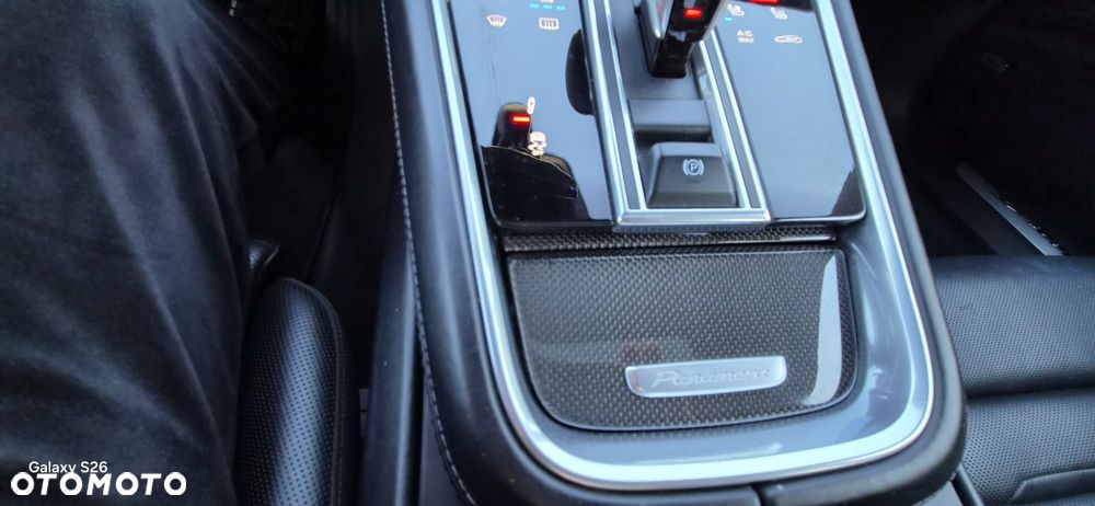 Porsche Panamera 4S - 25