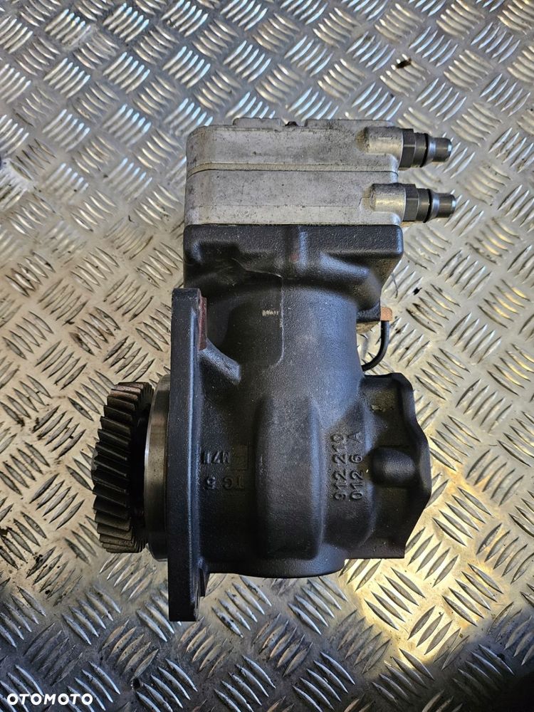 Sprężarka Mercedes Atego1518 2017r EURO6 - 1