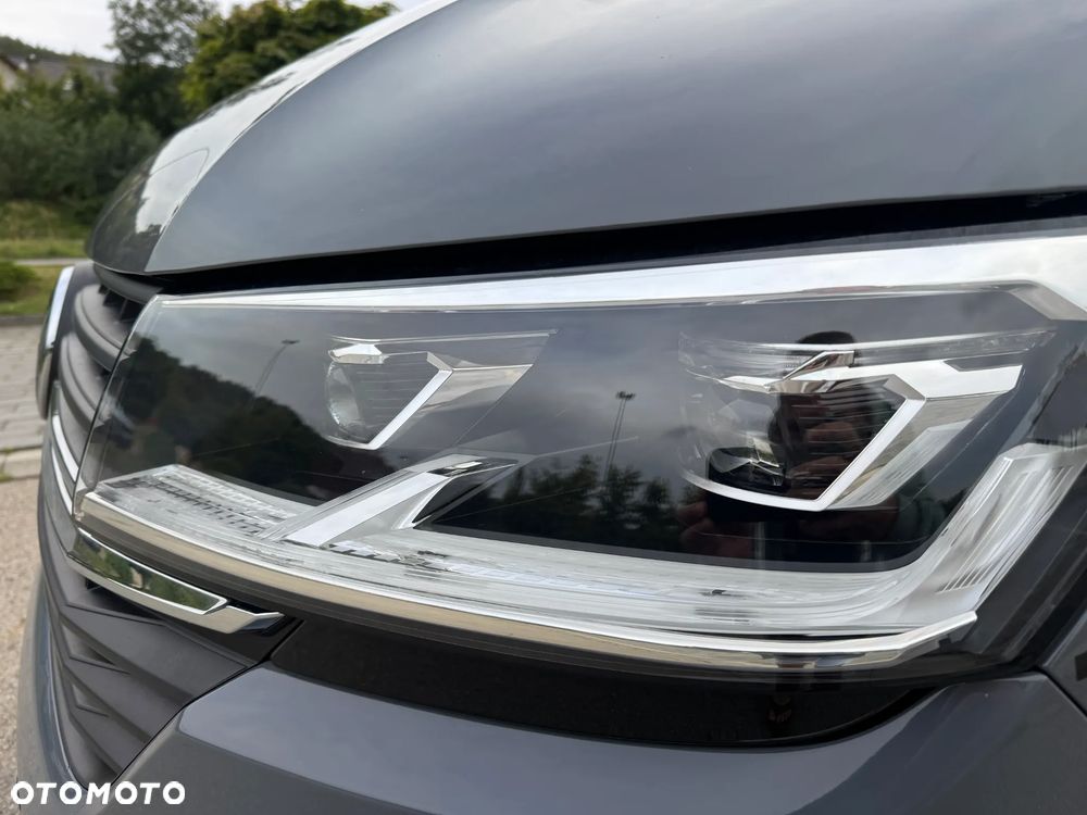 Volkswagen Caravelle - 22