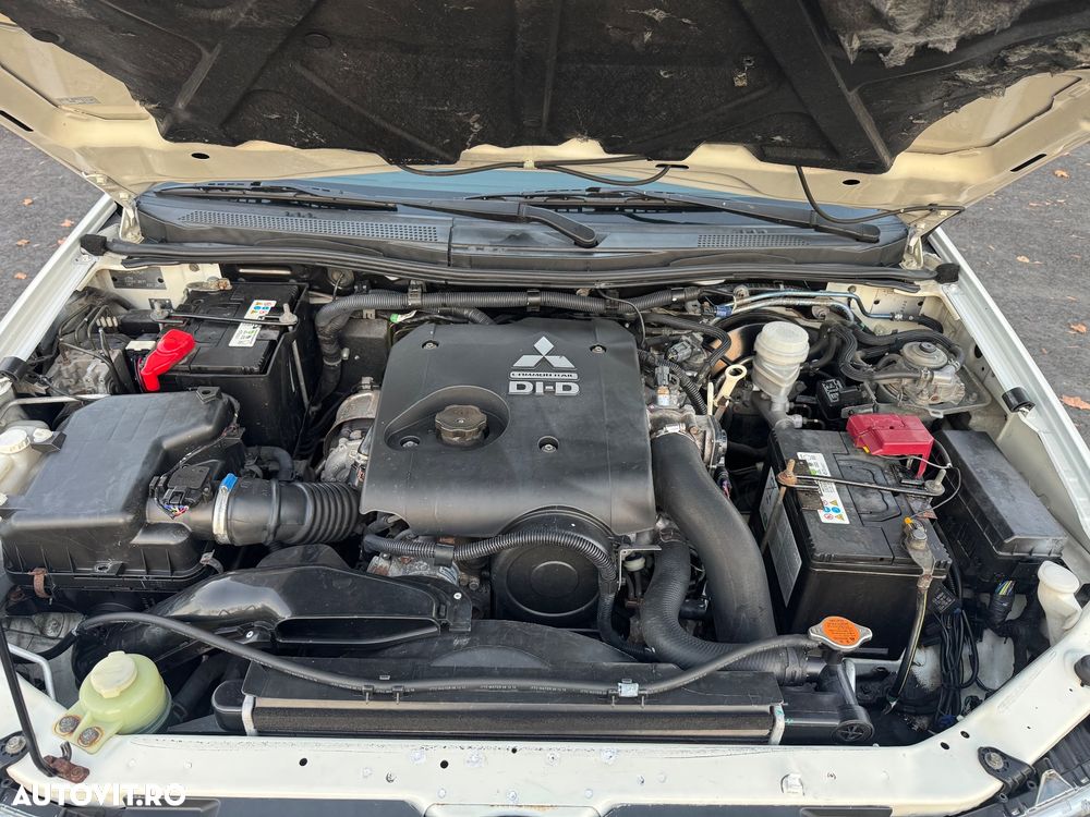 Mitsubishi L200 Pick Up 4x4 Autm. Intense Double Cab - 29