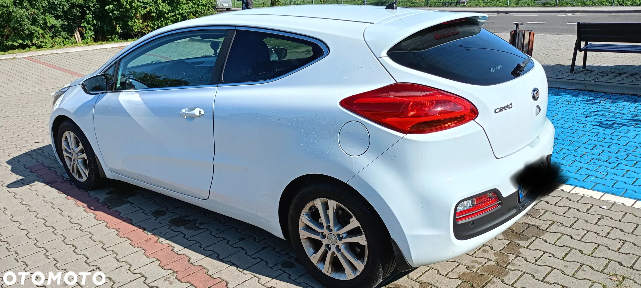 Kia Ceed Cee'd 1.6 GDI M - 4