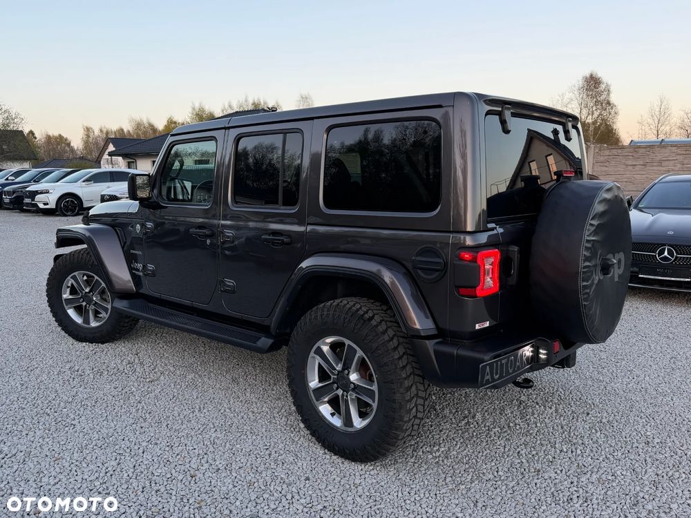 Jeep Wrangler 3.6 Unlim Sahara - 10