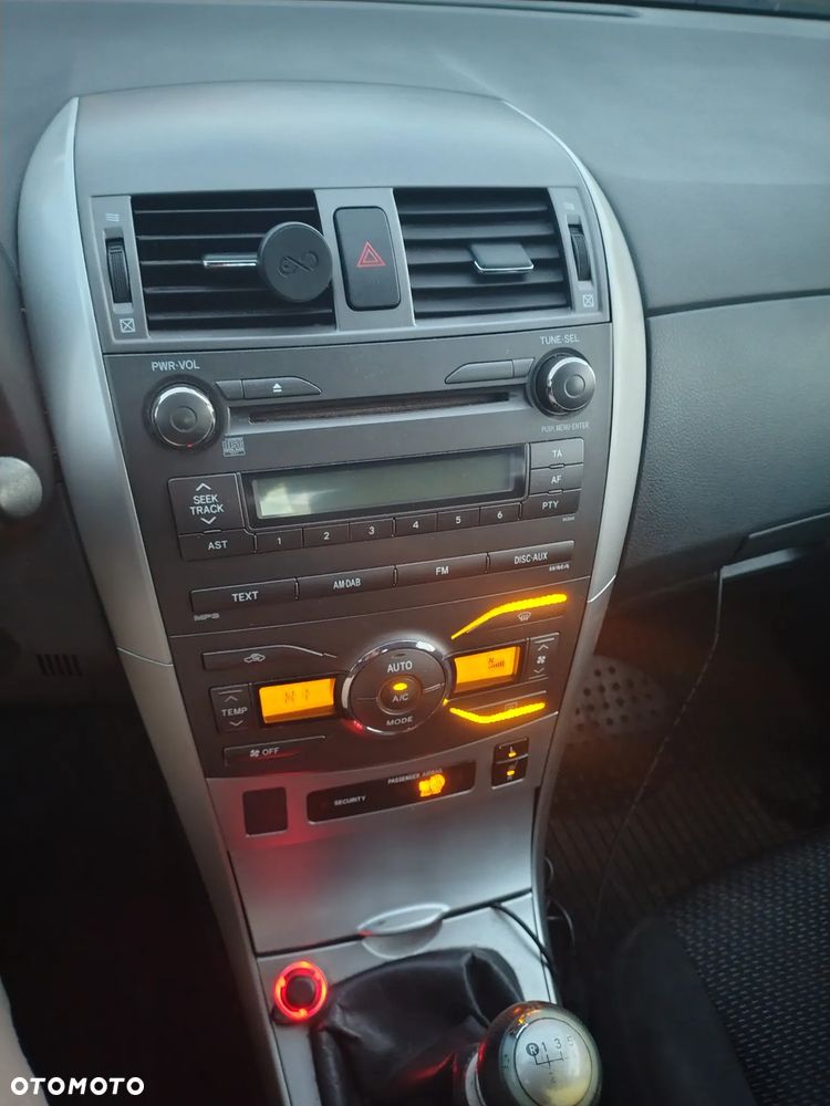 Toyota Corolla 2012 photo 3