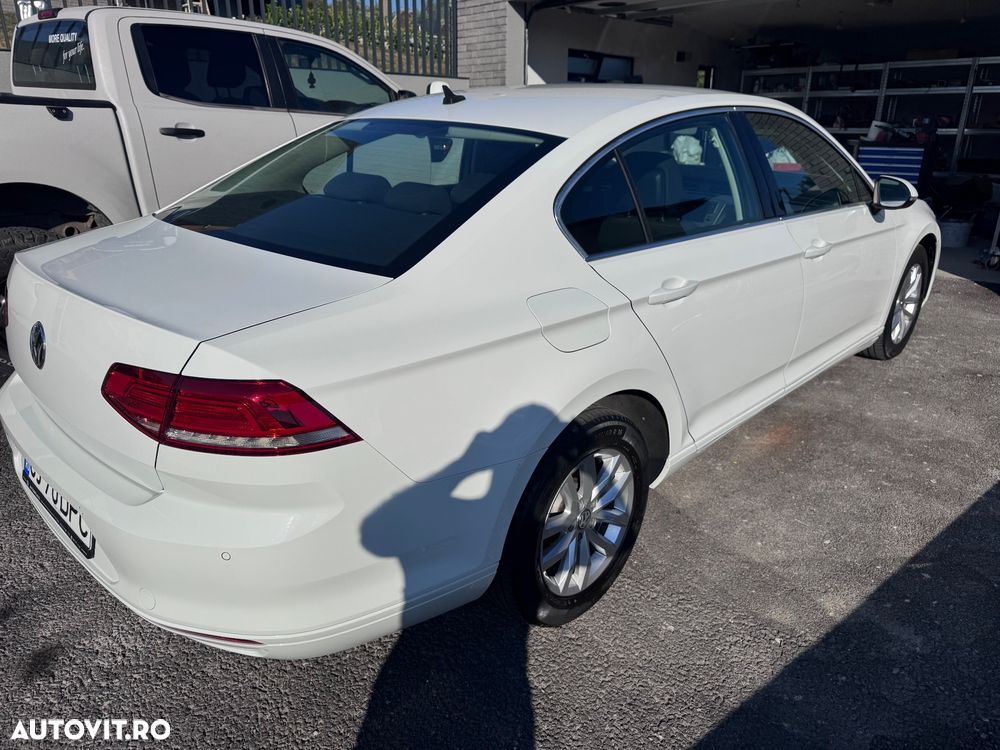 Volkswagen Passat 2.0 TDI Highline - 7