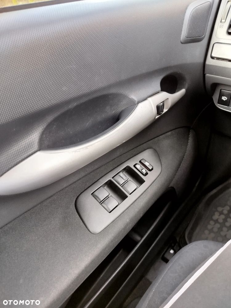 Toyota Auris - 30