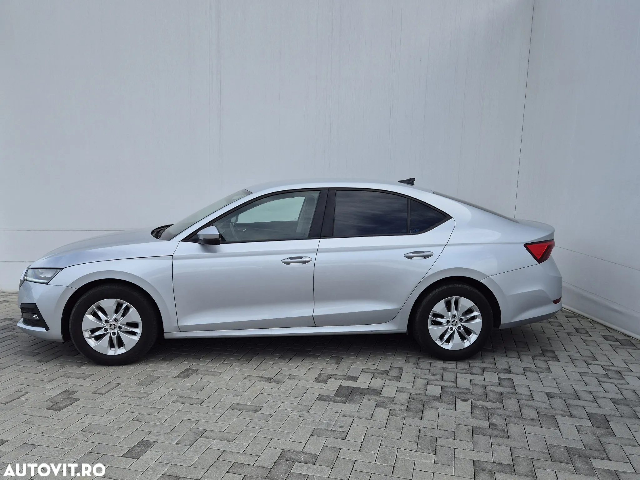Skoda Octavia 1.0 TSI DSG Mild Hybrid Ambition - 2