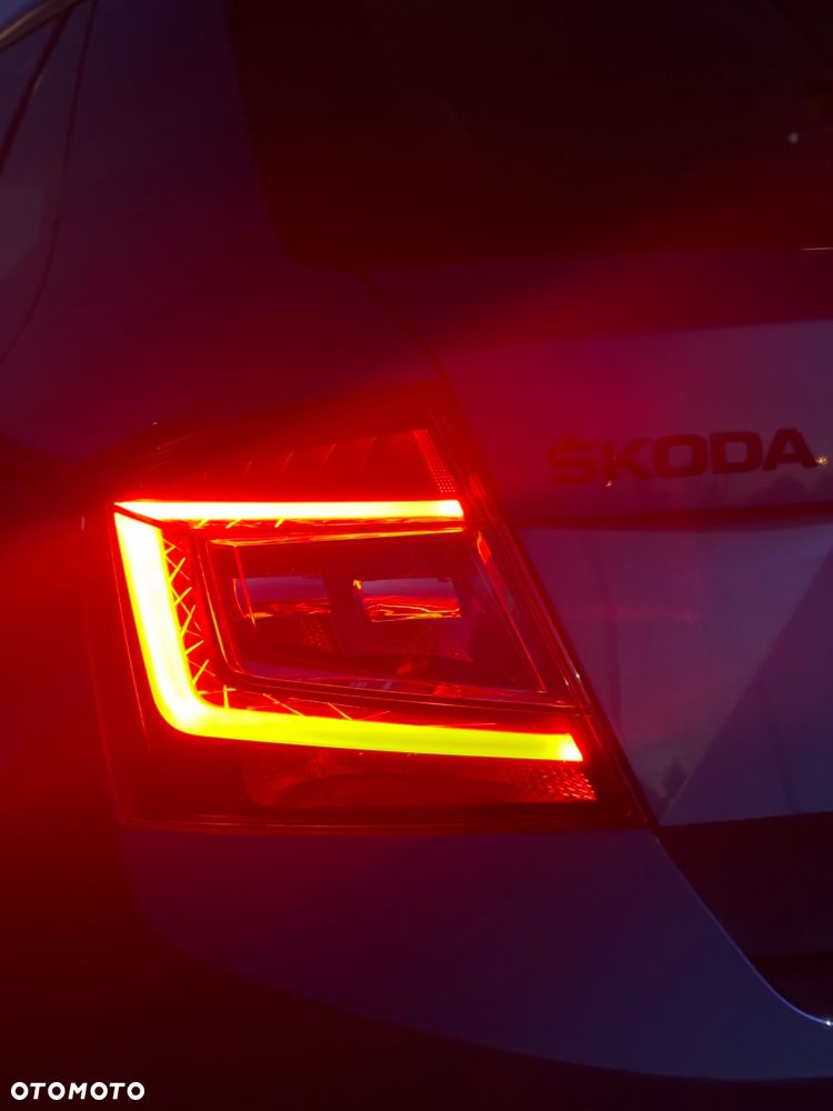 Skoda Fabia 1.0 TSI Style Color - 26