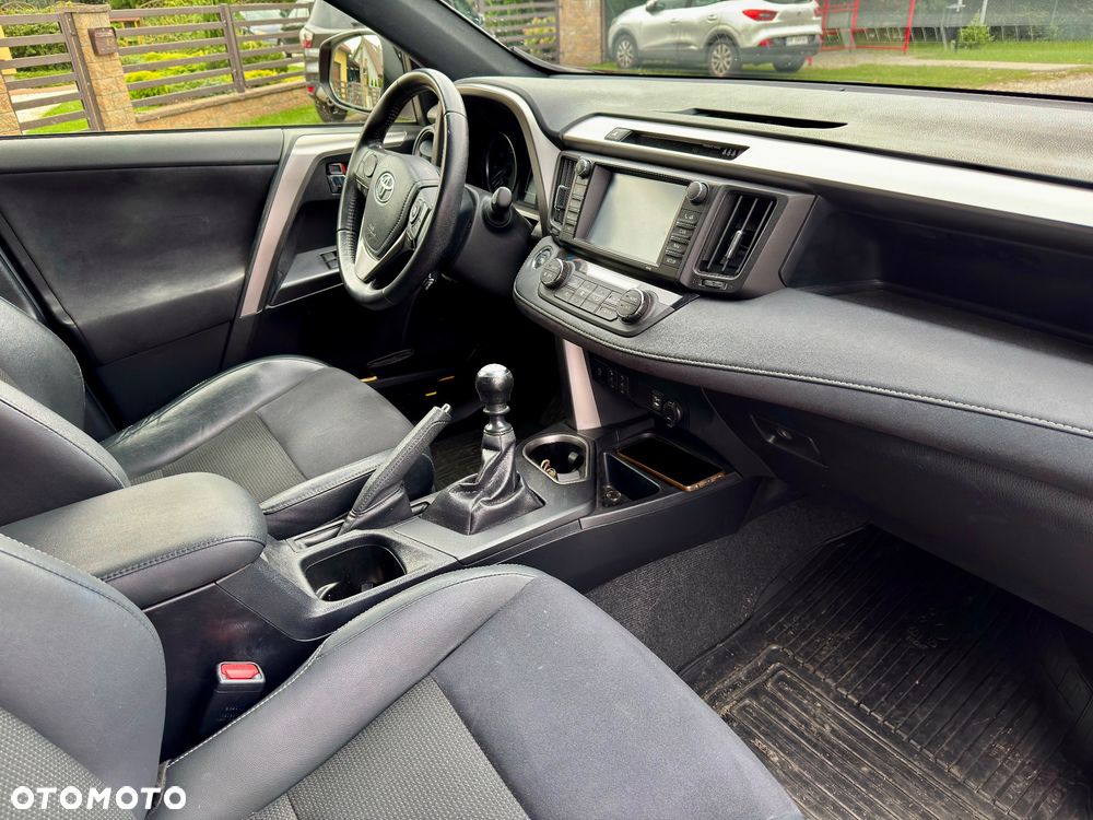 Toyota RAV4 2.0 D-4D Prestige 4x2 - 9