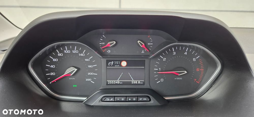 Peugeot Rifter 1.5 BlueHDI Active - 20