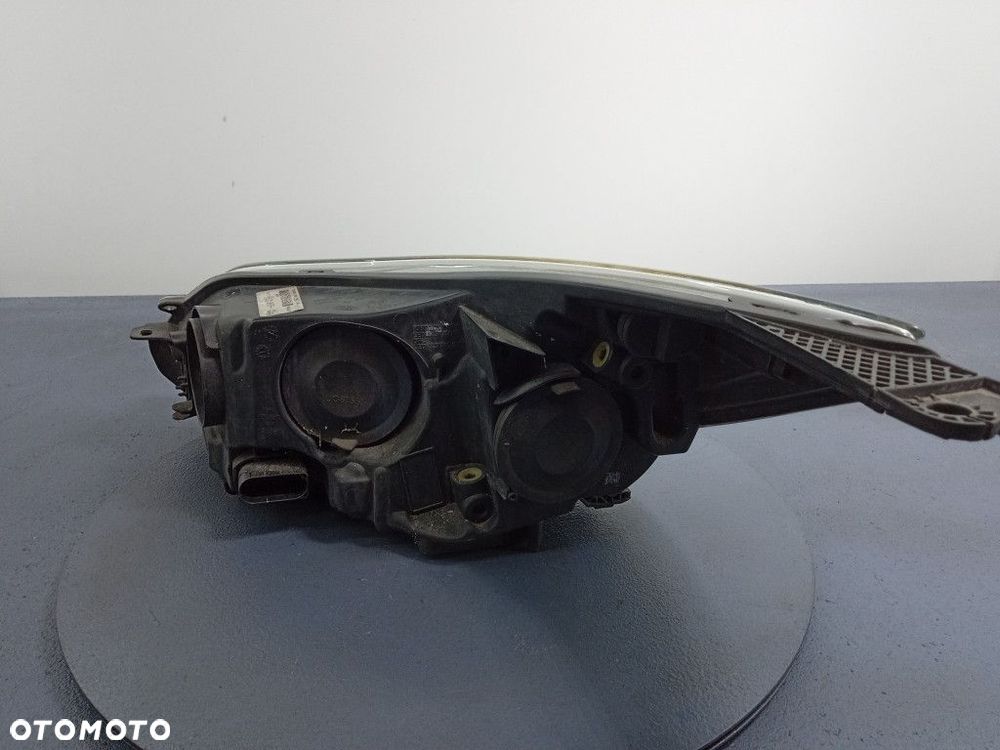 FOCUS MK3 11- REFLEKTOR PRAWY EU BM51-13W029-CJ - 8