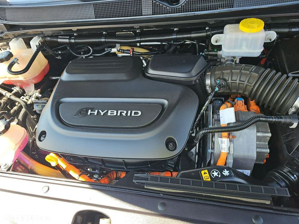 Chrysler Pacifica - 14