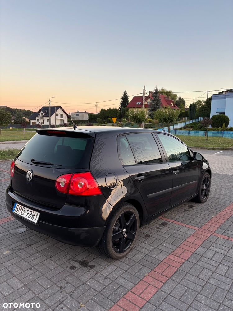 Volkswagen Golf 1.6 Comfortline - 5