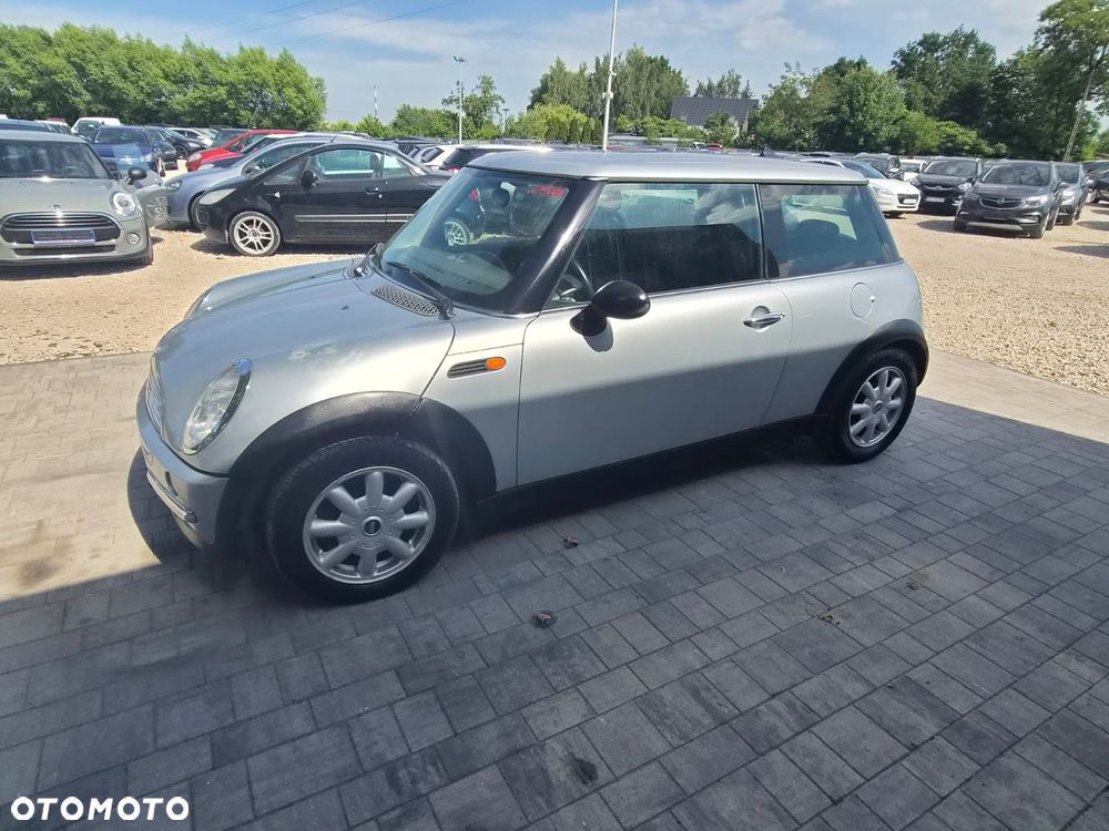 MINI Cooper Standard - 3