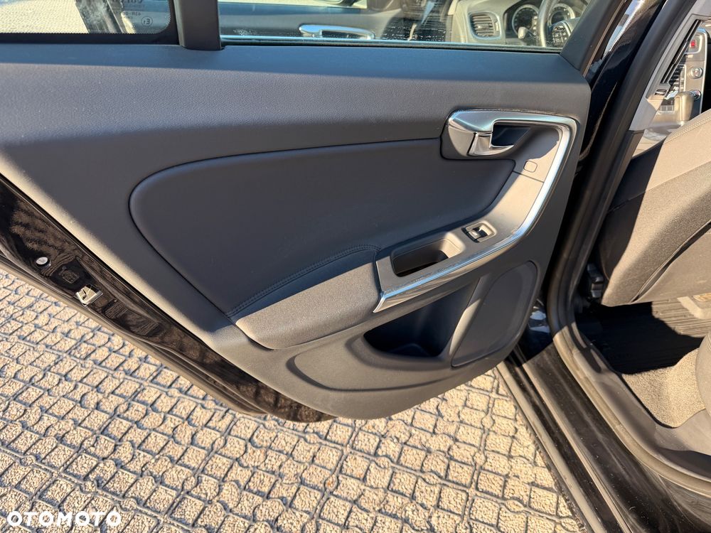 Volvo S60 - 14