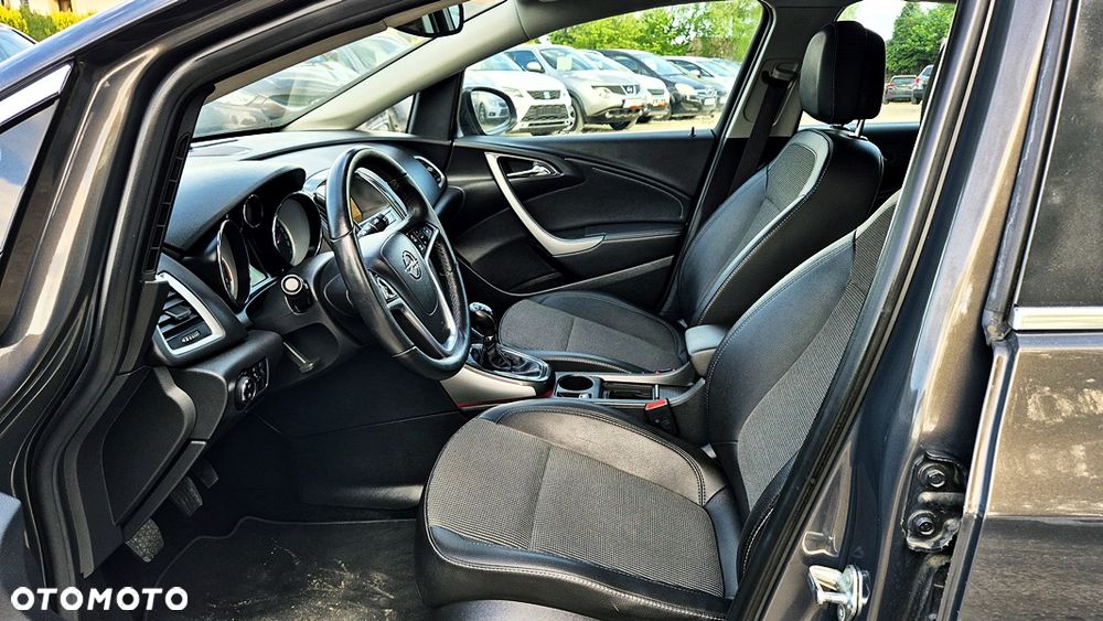 Opel Astra 1.4 Turbo Cosmo - 30