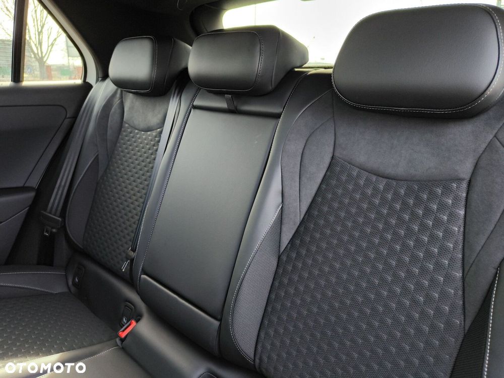 Volkswagen T-Roc 1.5 eTSI R-Line DSG - 23