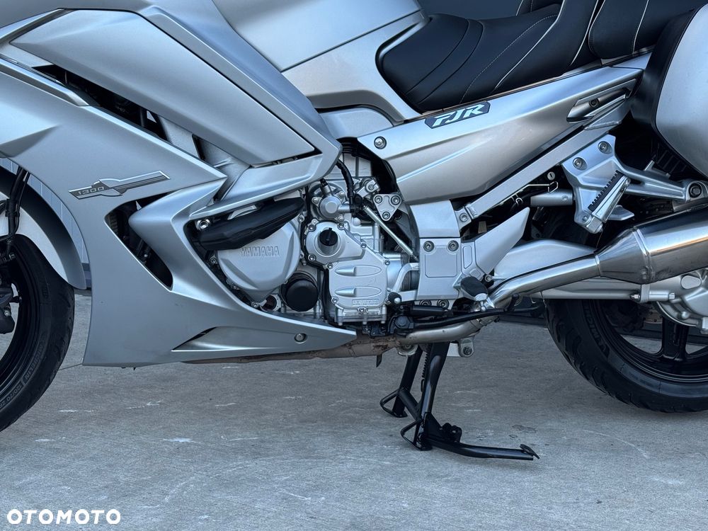 Yamaha FJR - 22